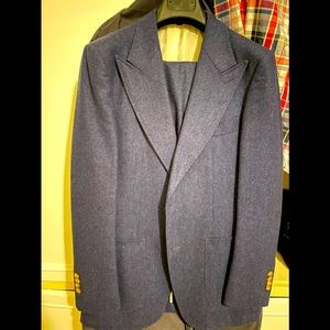 Suitsupply 38R Washington wide peak lapel    STUNNING SUIT!Excellent condition